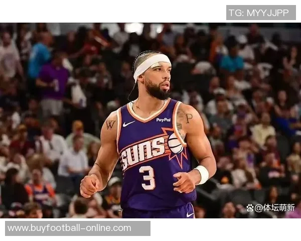 狄龙表现抢眼18投7中砍下18分布克出手数的两倍展现实力